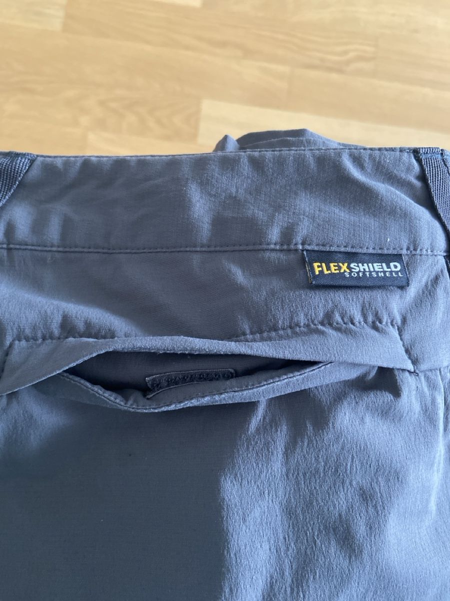 Jack Wolfskin Pantaloni: Jack Wolfskin Caprihose Gr. 38 Grau – Usato da Sisseln AG venduto da XBL-Rotstein 2