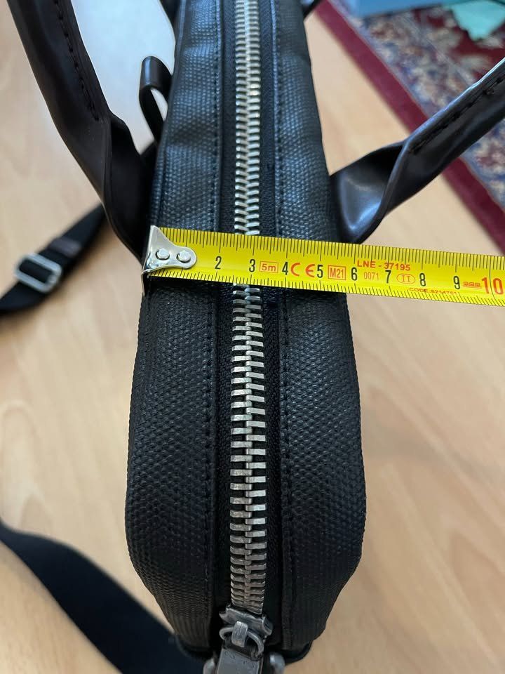 Calvin Klein Valigie & Borse: Calvin Klein - Messenger Umhängetasche – Usato da Knonau venduto da manolis09 4