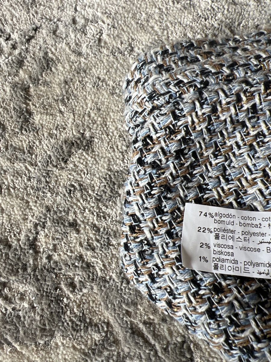 Zara Gonne: Zara Bouclé Minirock Gr. M – Nuovo (secondo la descrizione) da Zurich venduto da kat_dcy5 7