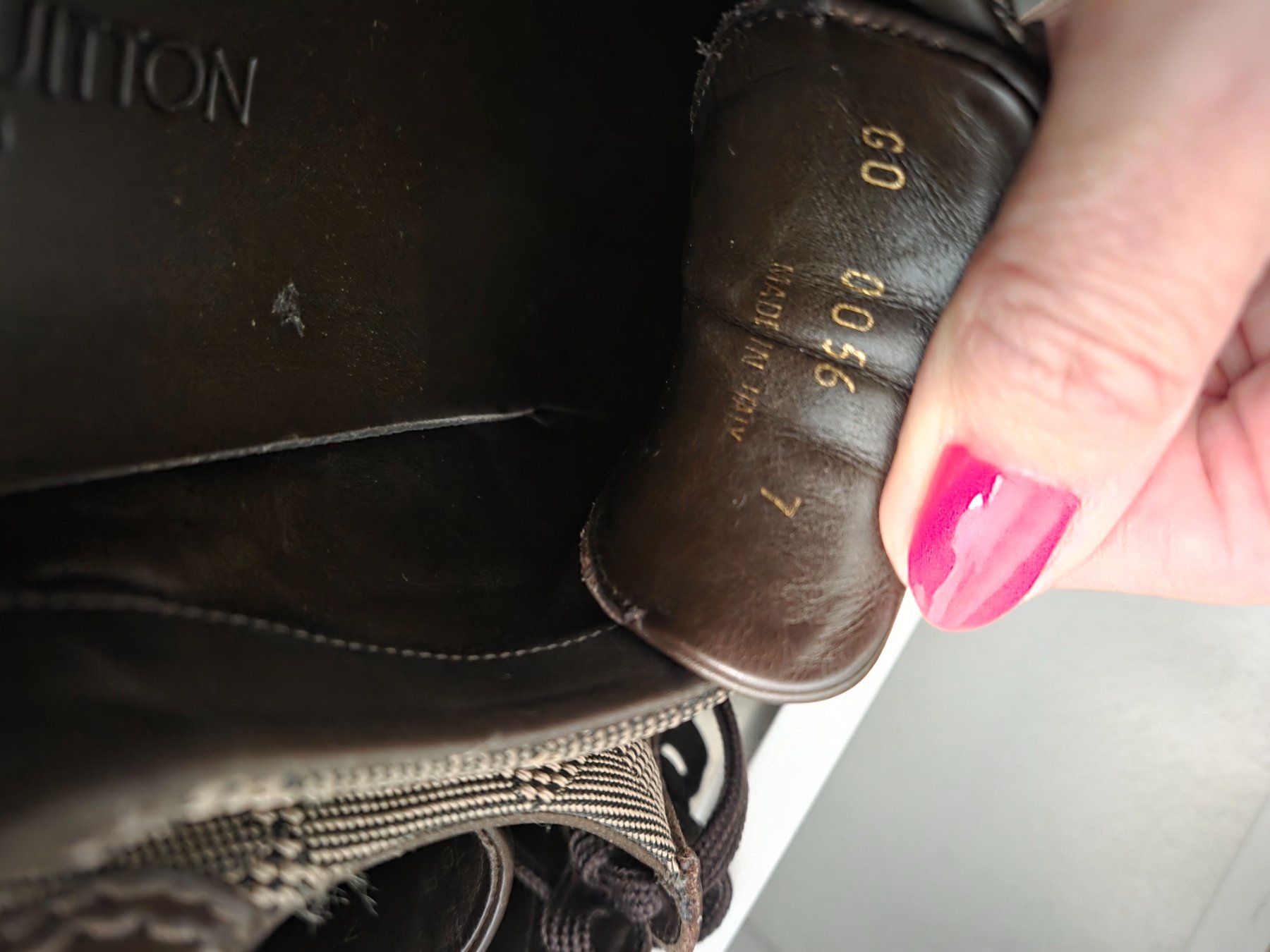 Louis Vuitton Scarpe da uomo: Schuhe Louis Vuitton  Gr 41 super Zustand. – Usato da Sursee venduto da Ventiduese 6