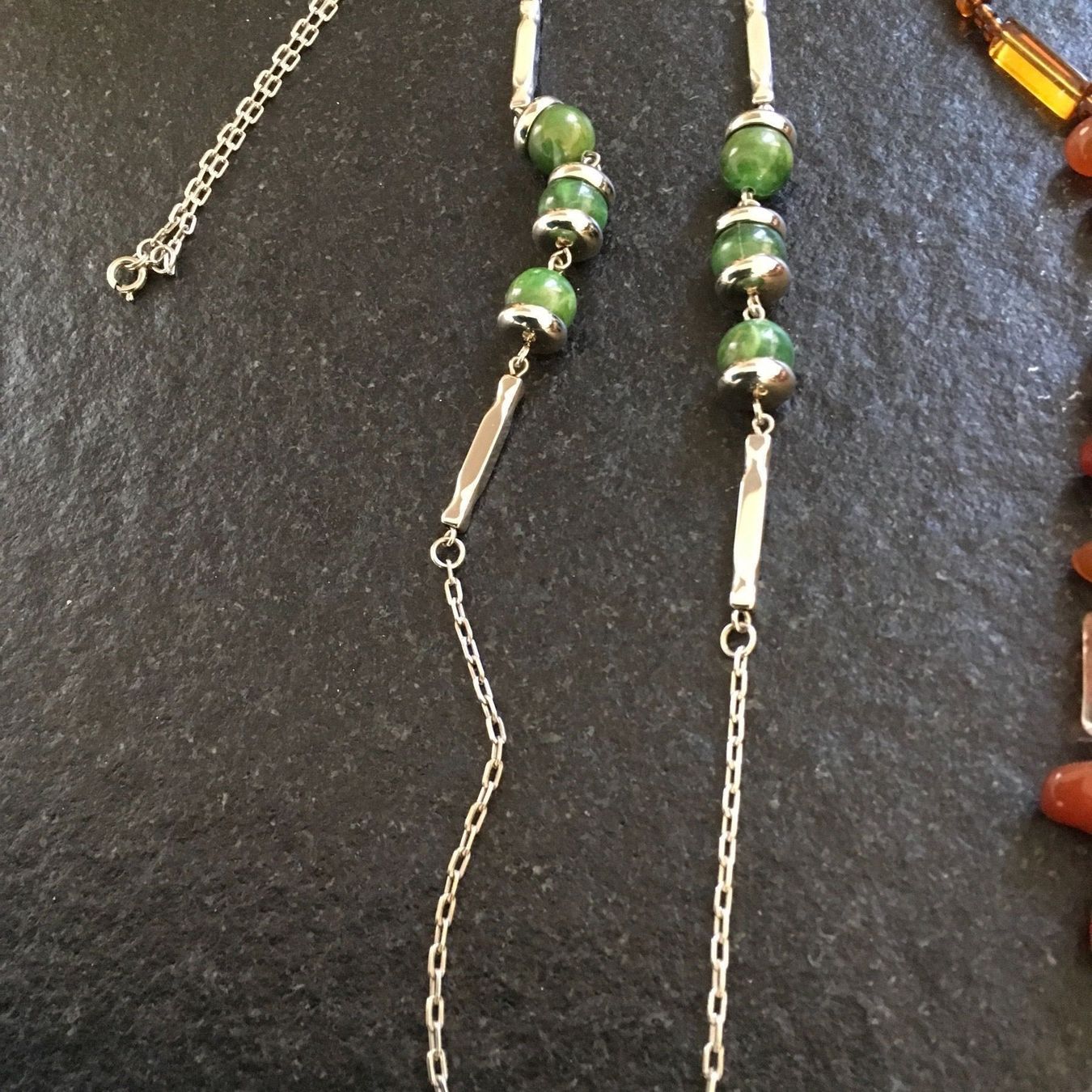 Ketten: Modeschmuck 3 Ketten und eine Brosche, – Gebraucht aus Bern von antigua13 7
