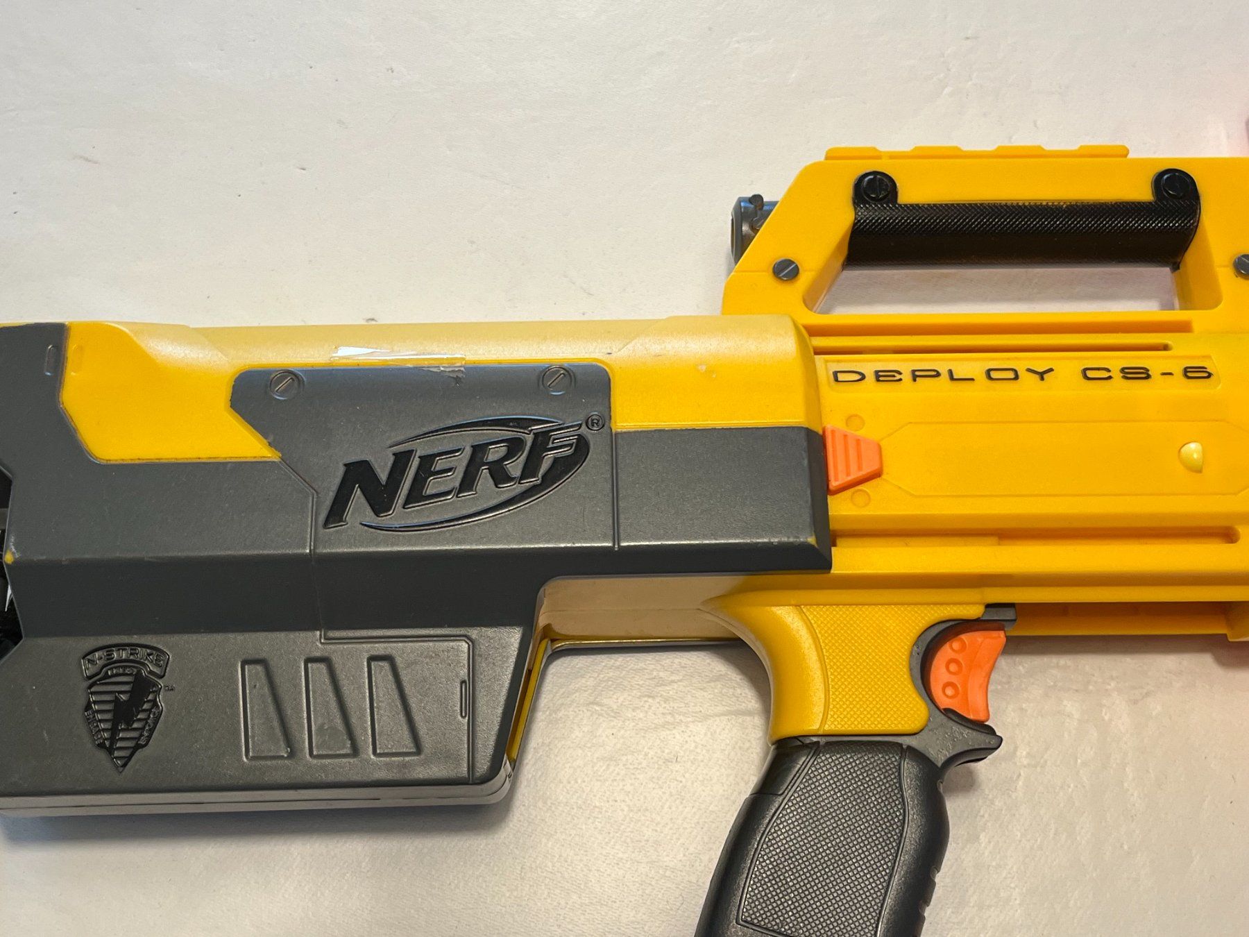 Nerf Giocattoli: NERF N-Strike déployer CS-6 Soft Dart Blaster, 70 fléchette – Usato da Lausanne venduto da charlie_lau24 2