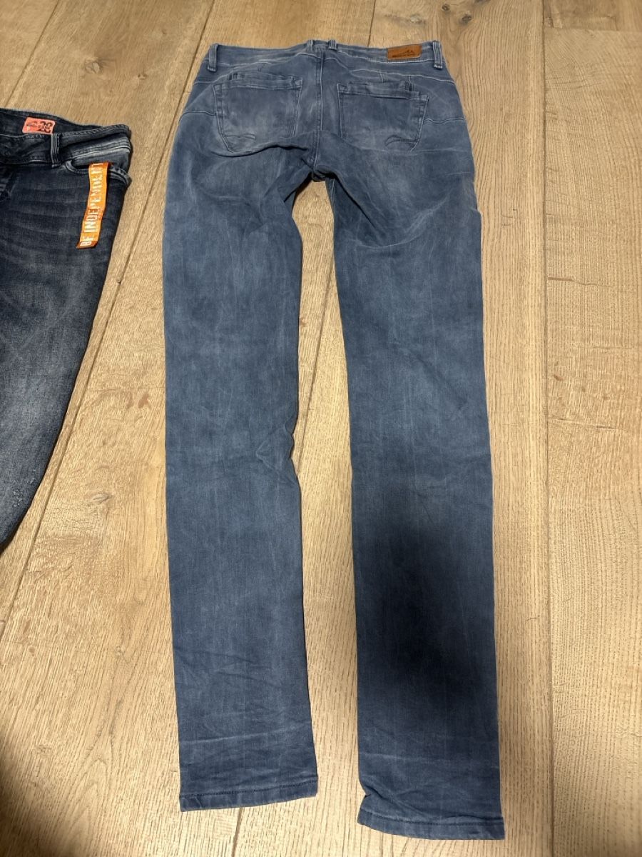 Jeans: Jeans Be Independent Gr. 27, 28 – Usato da Birmensdorf ZH venduto da Duraj 2