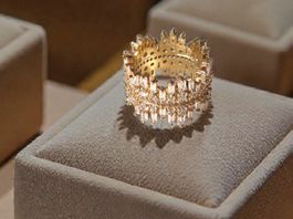 Funkelnder 18k vergoldet Goldring mit Zirkonia Steinen, Grös