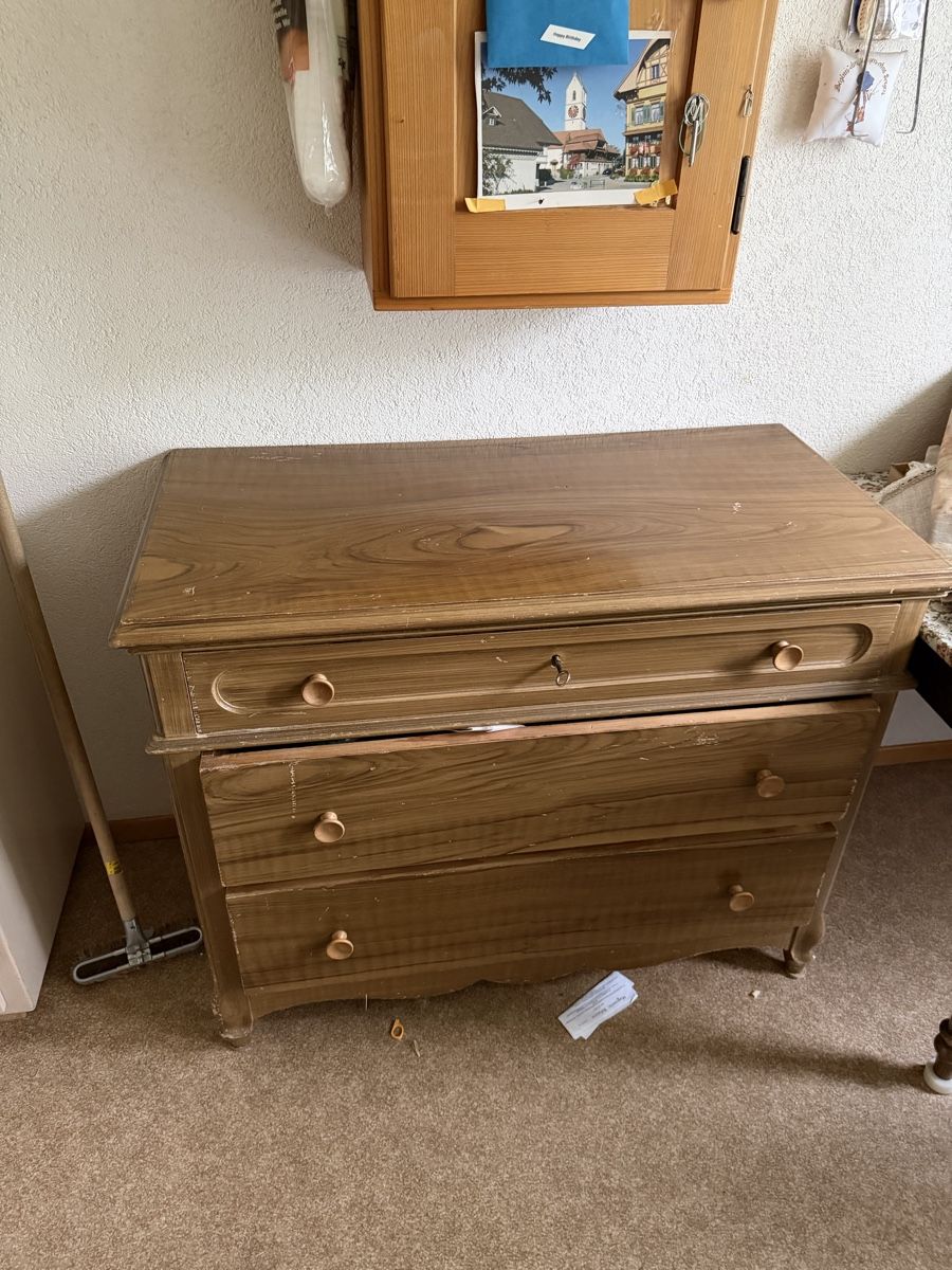 Cassettiere: Alte Kommode mit Charme ca.107cm – Usato da Grünen venduto da Padoxen