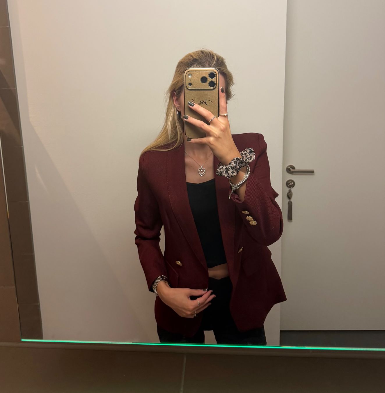 Giacche: Taillierter Blazer Bordeauxrot – Nuovo e nell'imballaggio originale da Dietikon venduto da meeelissaa 1