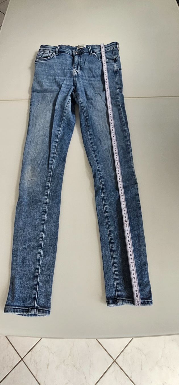 Jeans: Stretch-Jeans, Damen, Grösse 38-40 – Usato da Azmoos venduto da Jadejo