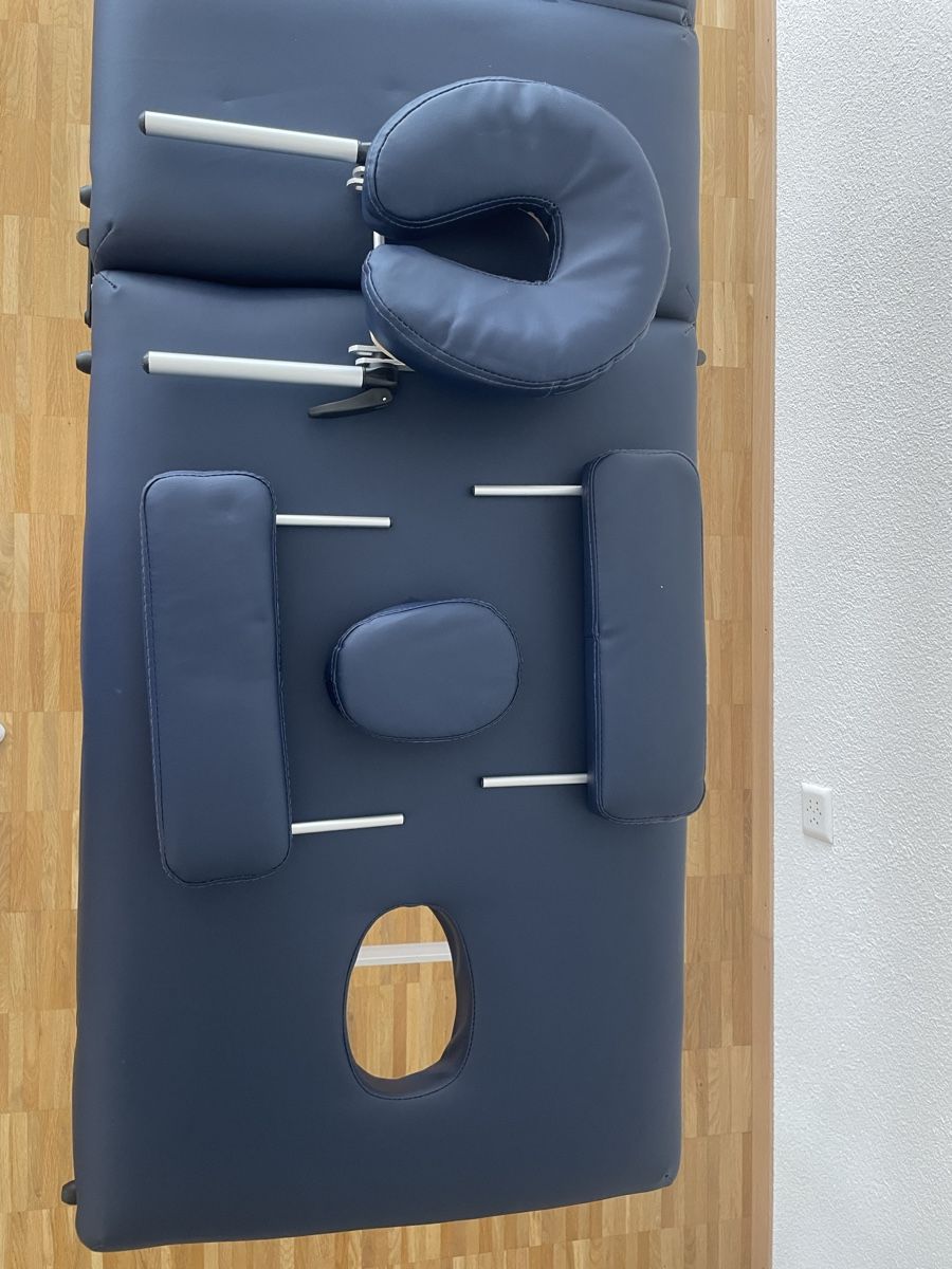 Fauteuils de soin: Massageliege / individuell verstellbar – D'occasion à Einsiedeln par sim_m79m 5