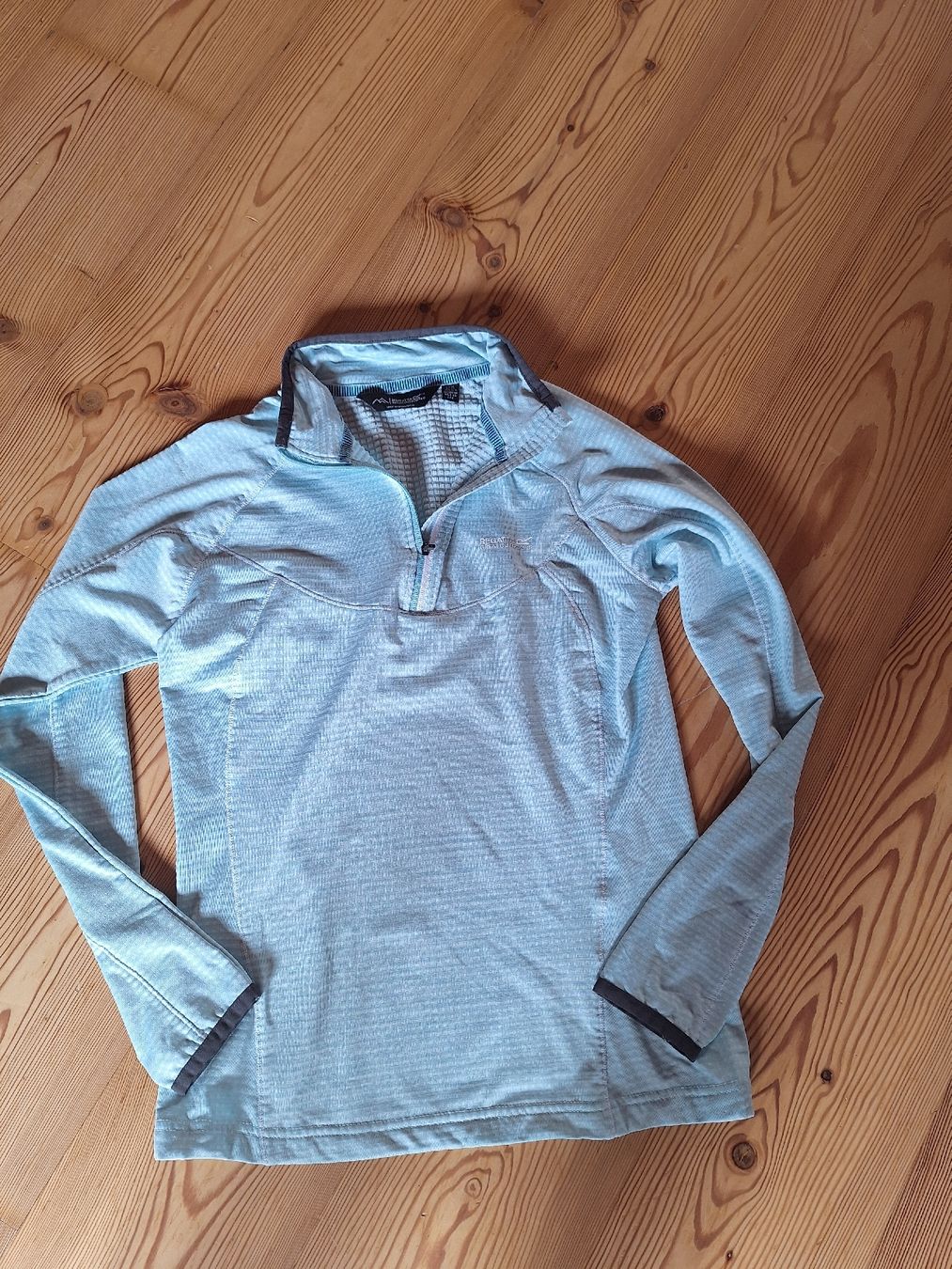 Maglioni & Felpe: Damen Pullover Regatta hellblau Reissverschluss Grösse M – Usato da Ladir venduto da GAGA07