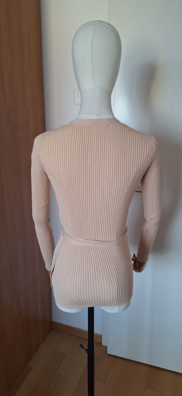 Kookai Maglioni & Felpe: Kookai, pull cache-coeur beige – Nuovo e nell'imballaggio originale da Lussery-Villars venduto da pousinete02 1