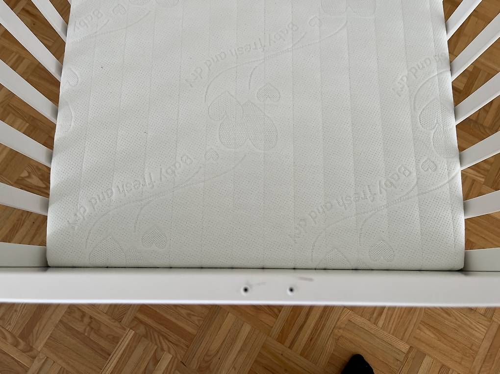 Letti: Babybett – Usato da St. Margrethen SG venduto da tam_pqv9 2