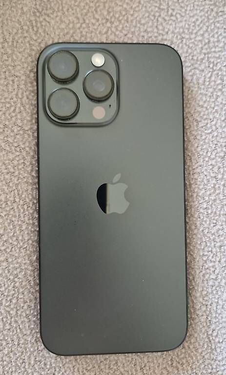 Telefoni cellulari / Smartphones: IPHONE 16 PRO MAX - 256GB – Usato da Roveredo GR venduto da ser_qvk6
