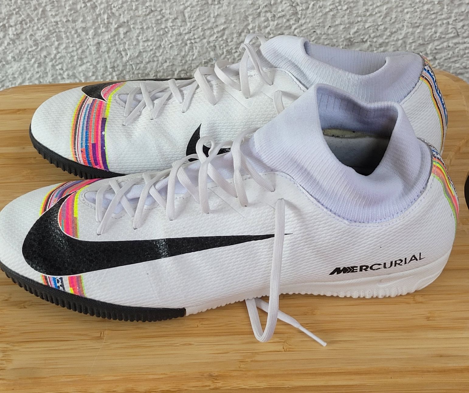 Nike Scarpe da uomo: Nike Fussballschuhe Grösse 46 – Usato da Buttikon SZ venduto da Renco 1