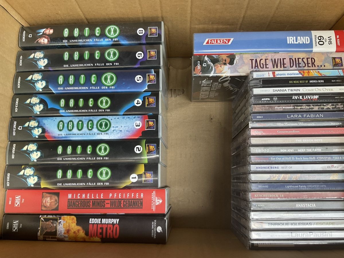 CD: CD-Sammlung ChartBoxx, verschiedene und VHS Kassetten – Usato da Mümliswil venduto da rose124 1