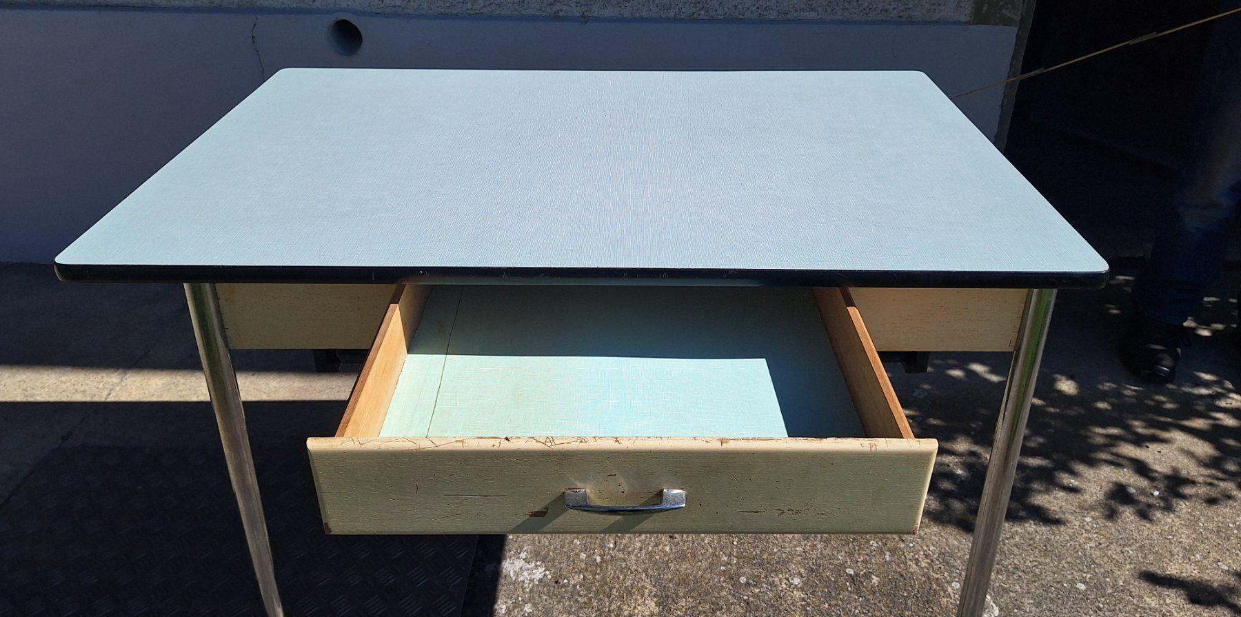 Tavoli: Kelco Tisch mit Schublade, Vintage – Usato da Weinfelden venduto da JoeBaer 1