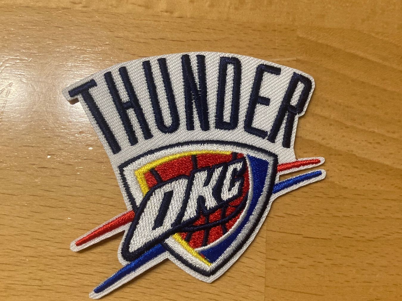 Toppe: NBA  Oklahoma City Thunder Patch Sticker Aufnäher – Nuovo (secondo la descrizione) da Horn venduto da abutre72