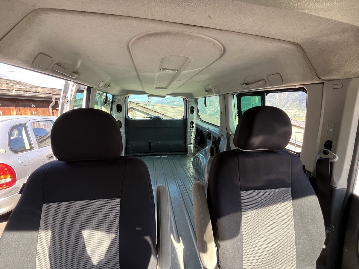 Citroën Autos: Citroën Jumpy 2.0 HDi, fourgonnette 2 places – D'occasion à Fully par 4-beiner 4