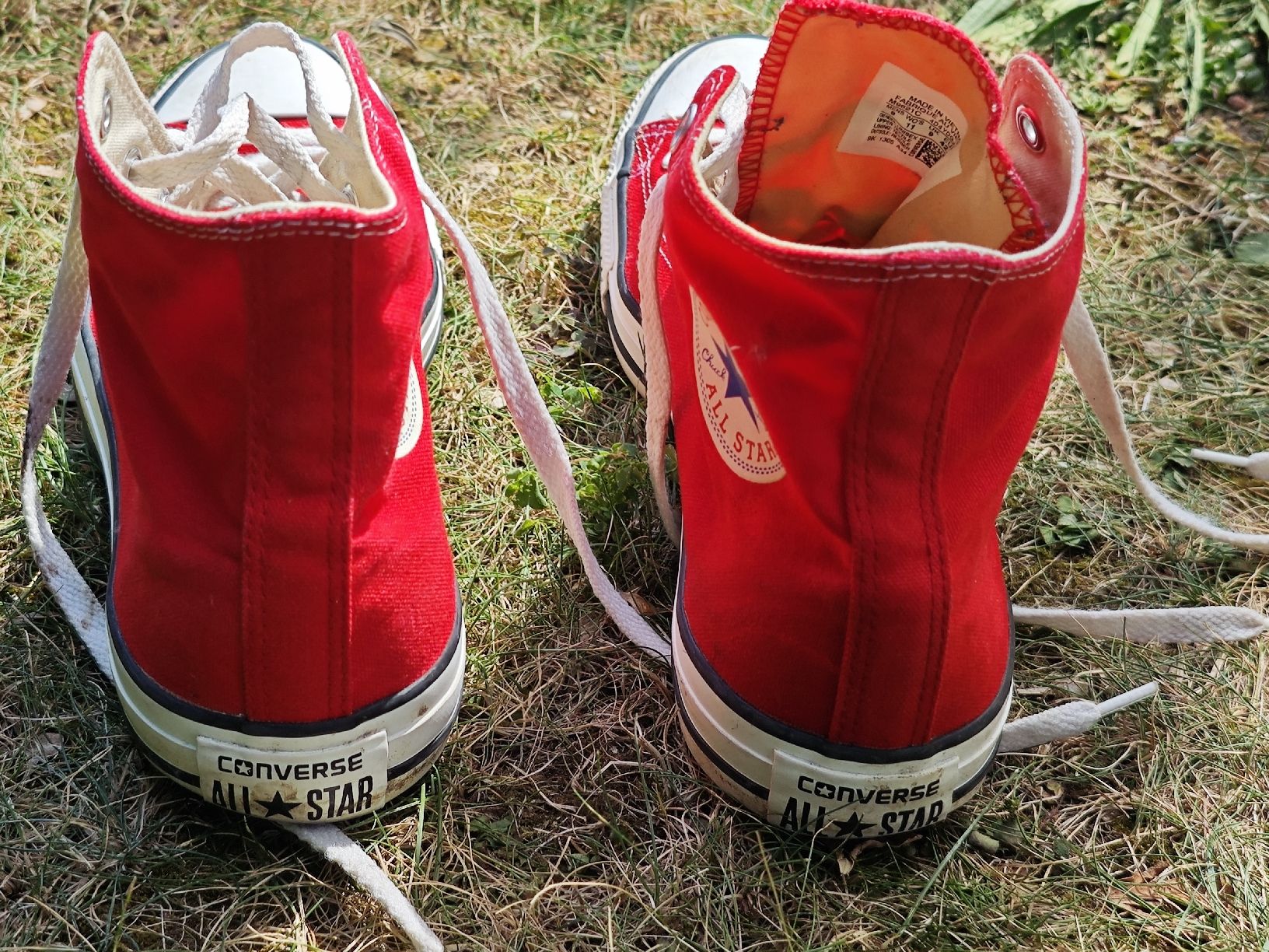 Converse Scarpe da uomo: Converse Chuck Taylor rot Grösse 42.5 gebraucht – Usato da Zürich venduto da Nate33 3