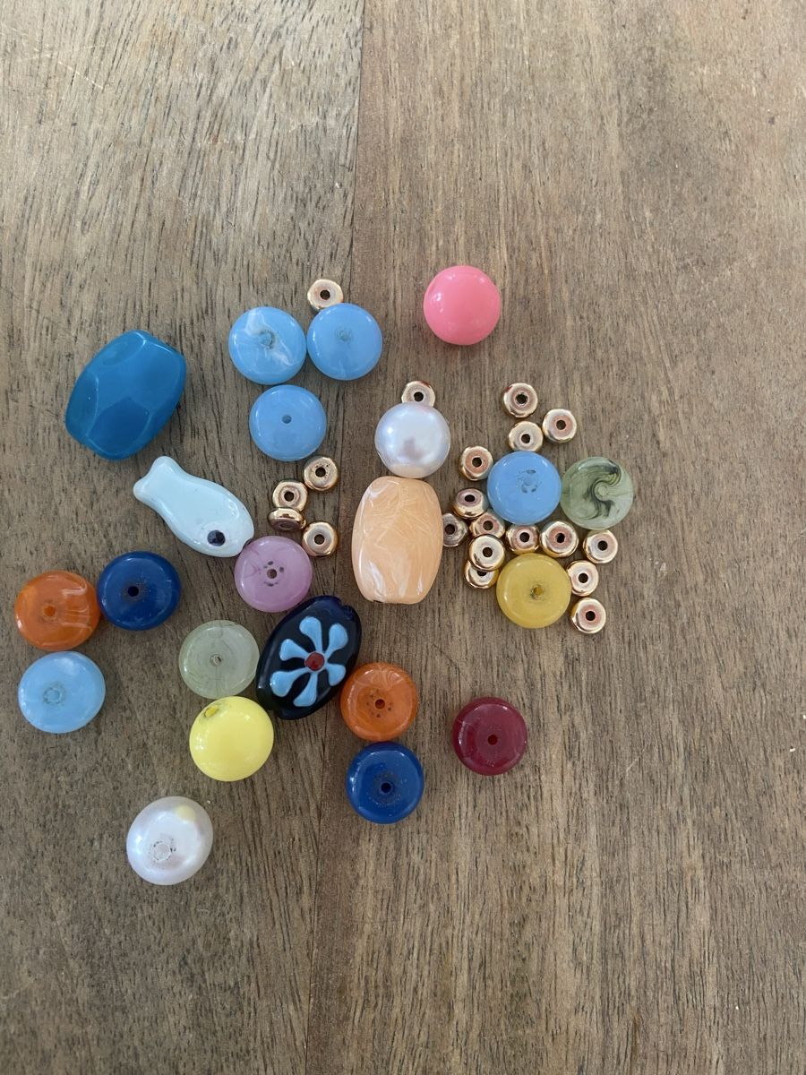 Perles (synthétiques): Bastelperlen  neu verschiedene Formen bunt weiss etc. – Neuf (Voir description) à Luzern par waterfront1 1