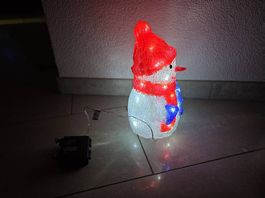 Weihnachtsdekoration Schneemann mit Mütze und Schal