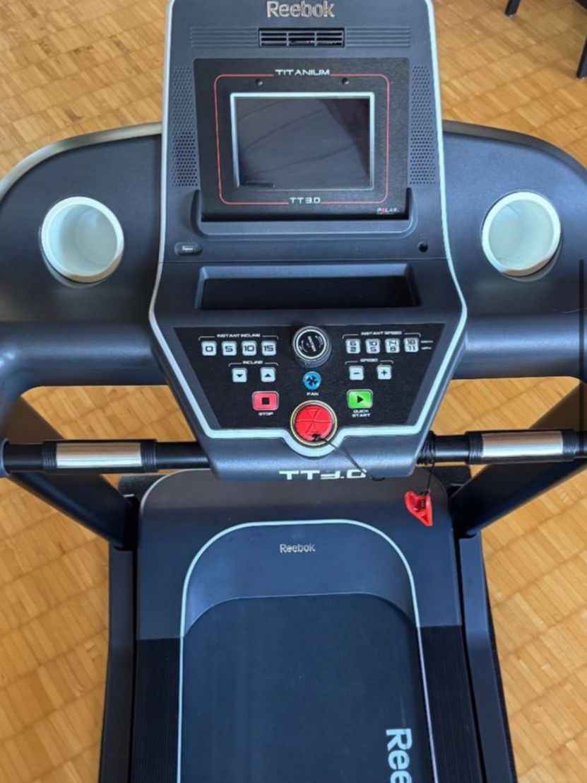 Reebok Hometrainer: Laufband Reebok Heimtraining – Usato da St. Gallen venduto da ann_gws2 1