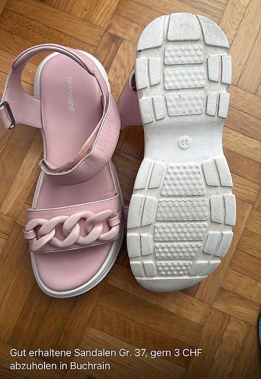 Scarpe da donna: Diverse Schuhe abzugeben  – Usato da Buchrain venduto da WRojin