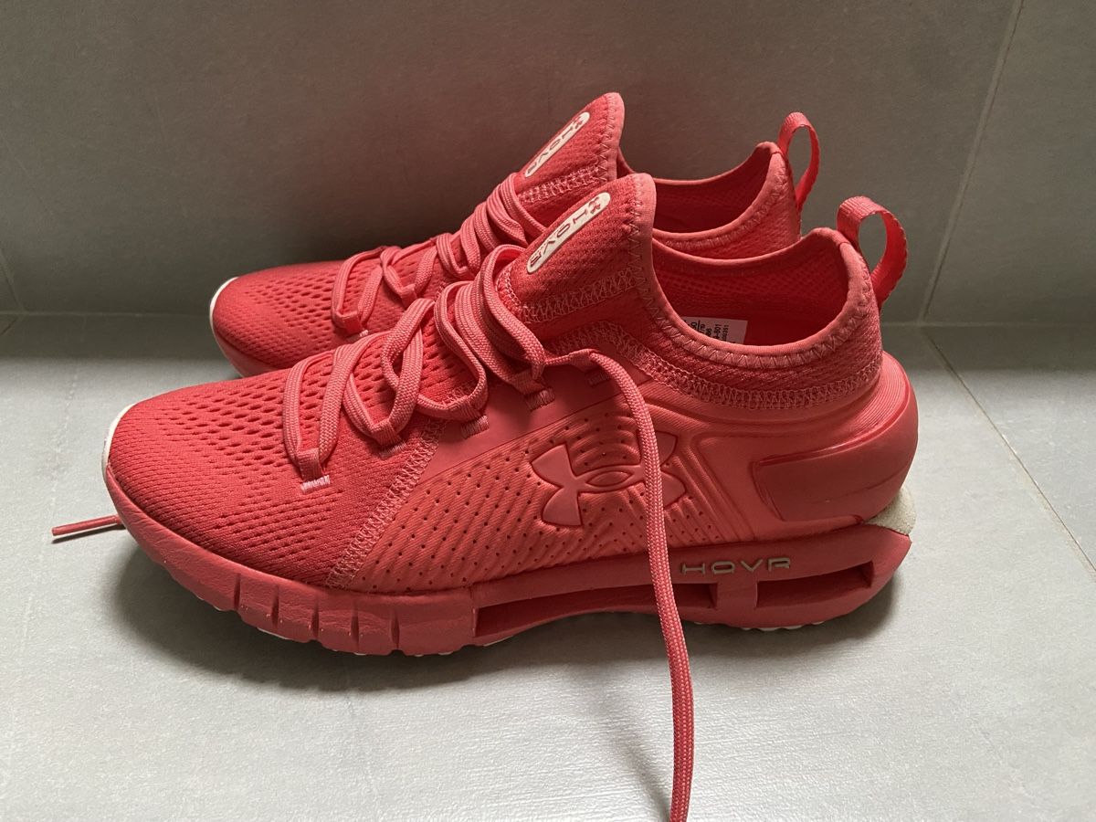 Under Armour Scarpe da donna: Sportschuh Under Armour – Nuovo (secondo la descrizione) da Büsserach venduto da vimeco.43 1
