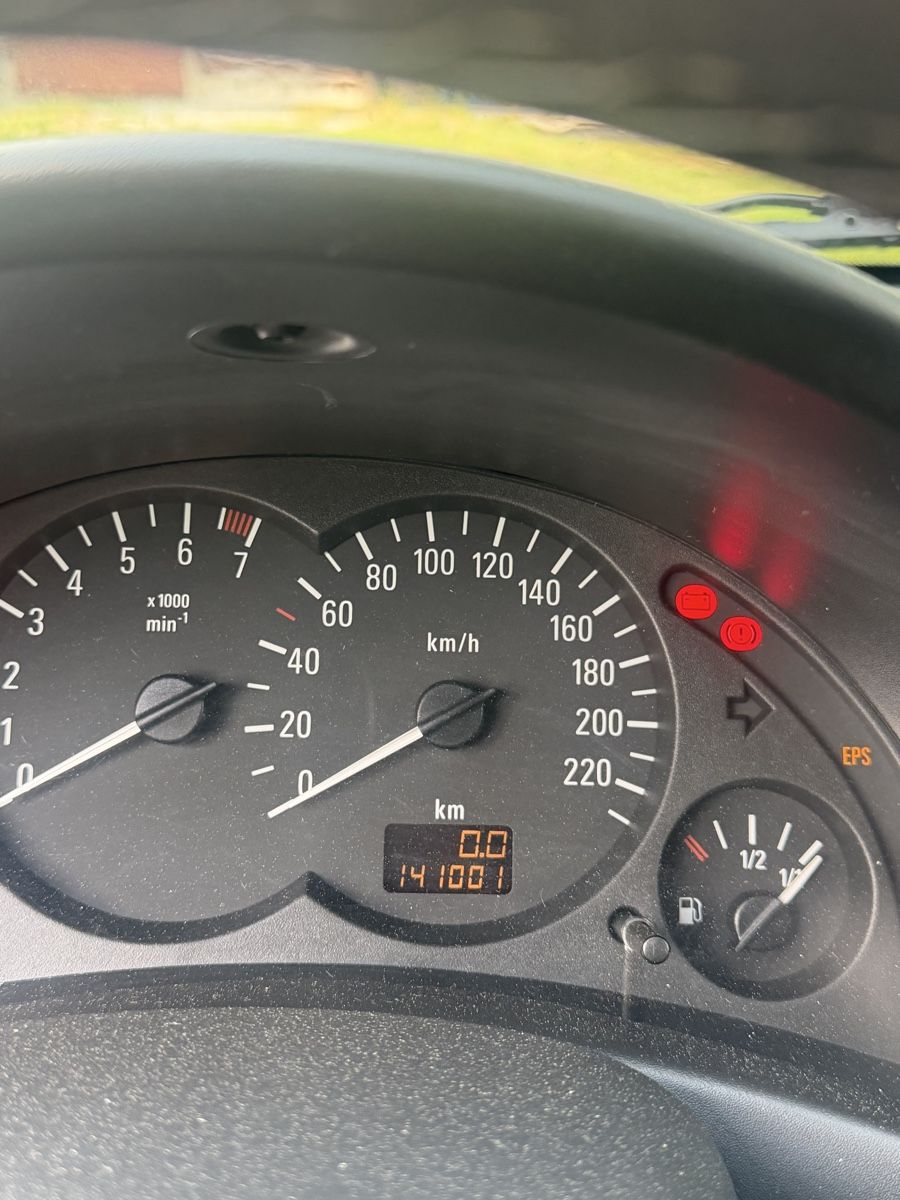 Opel Autos: Opel Corsa C14  – Défectueux à Pringy par bigrexy 5
