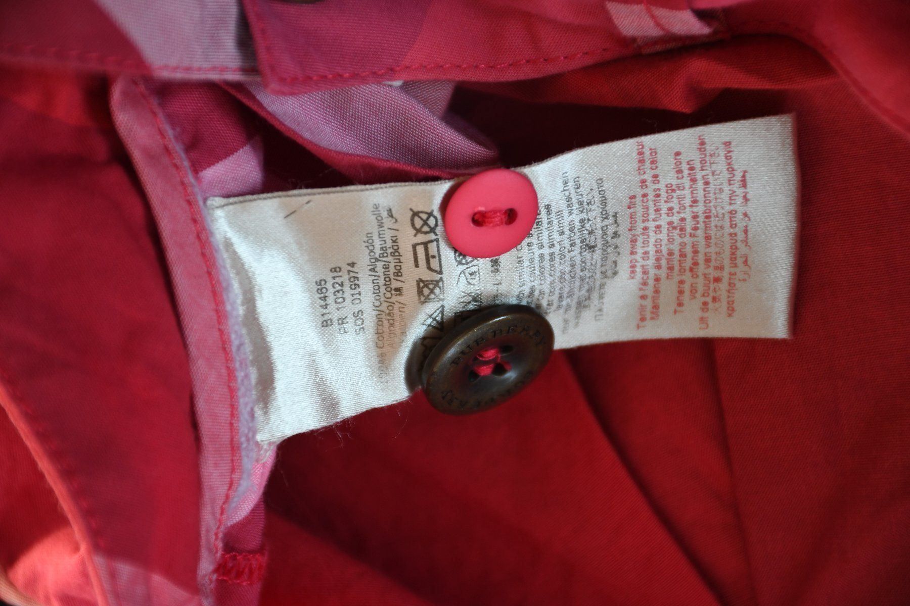 Altro abbigliamento per bambina: Weste von Burberry gr- 140 – Usato da Nuglar venduto da Korsika2 4