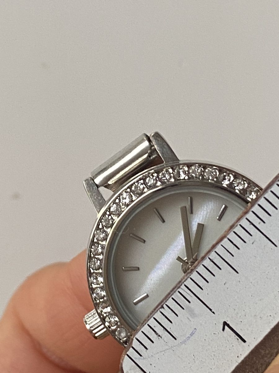 Orologi: Marc Everly Silberne Kleine Damen Uhr – Nuovo (secondo la descrizione) da Givisiez venduto da dor_xb9k 2