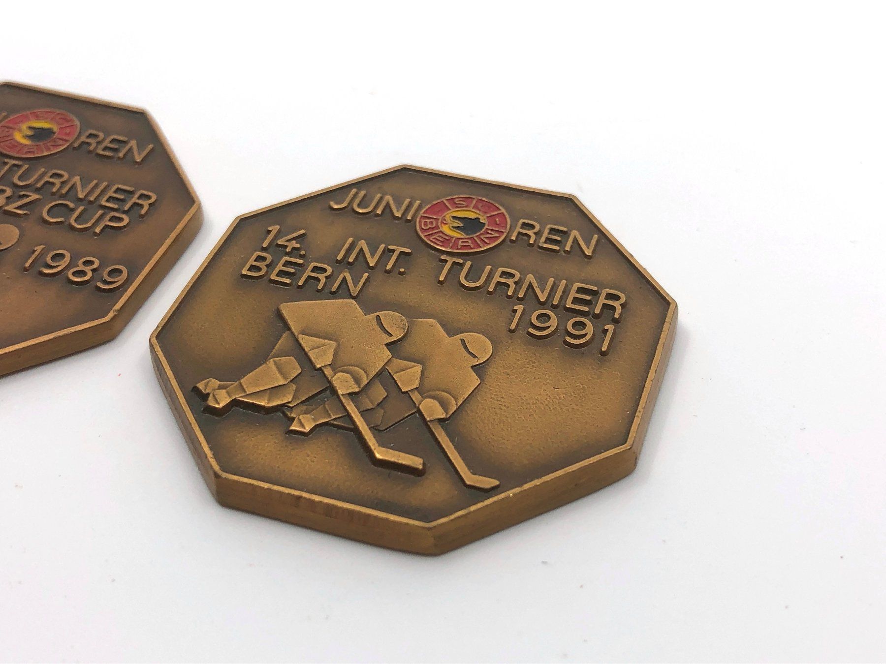 Medaillen: 2 Medaillen SC-Bern 1989 & 1991 – Gebraucht aus Basel von Tiabeanie 2