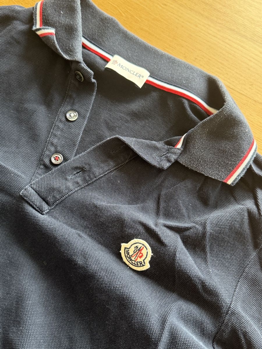 Moncler Polo-Shirts: Moncler Polo – Gebraucht aus Lüchingen von nem_nh7v