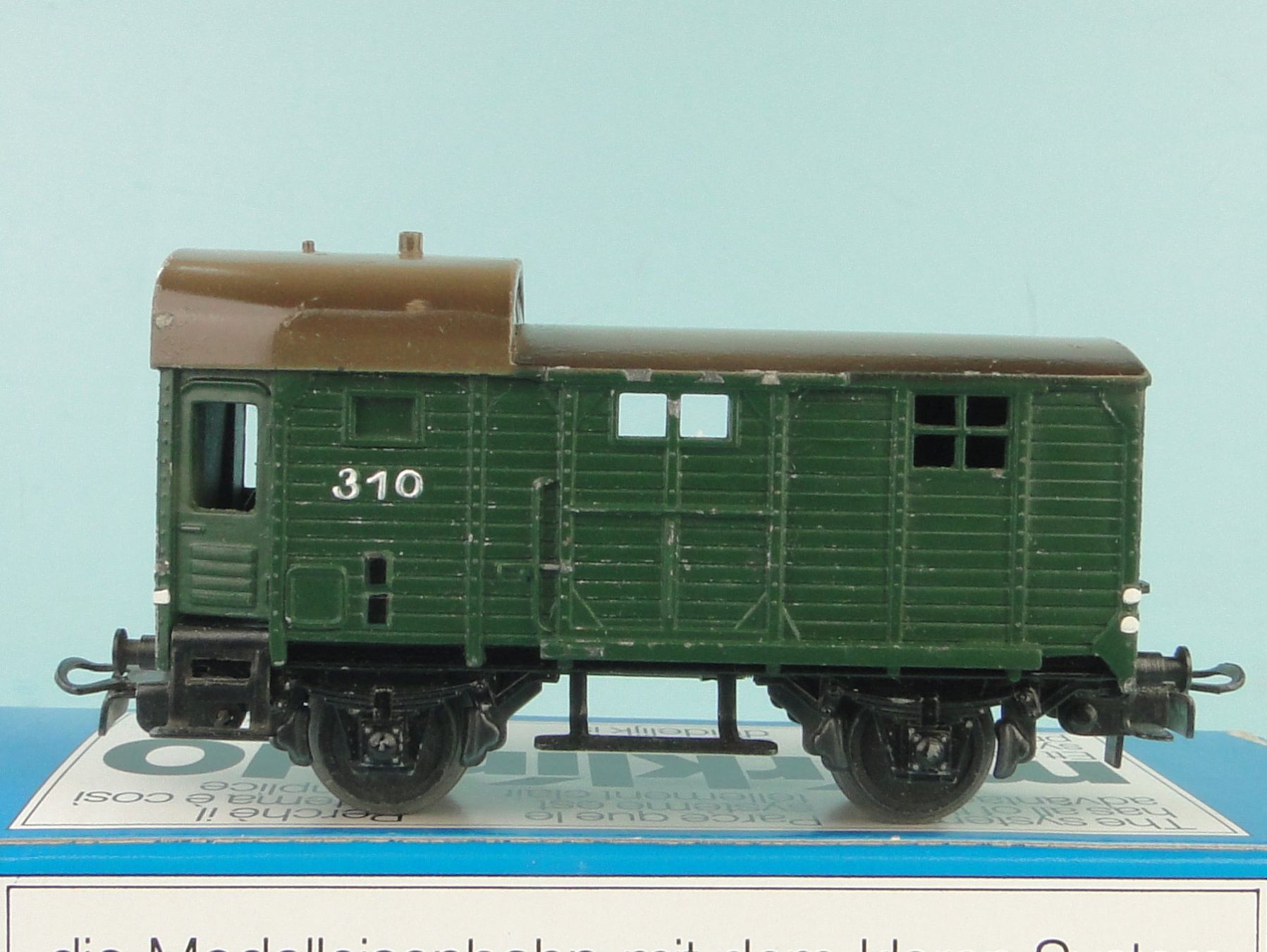 Märklin Modelleisenbahnen: Märklin 310 2 - Achser Gepäckwagen – Neu (gemäss Beschreibung) aus Bülach von cann11 1