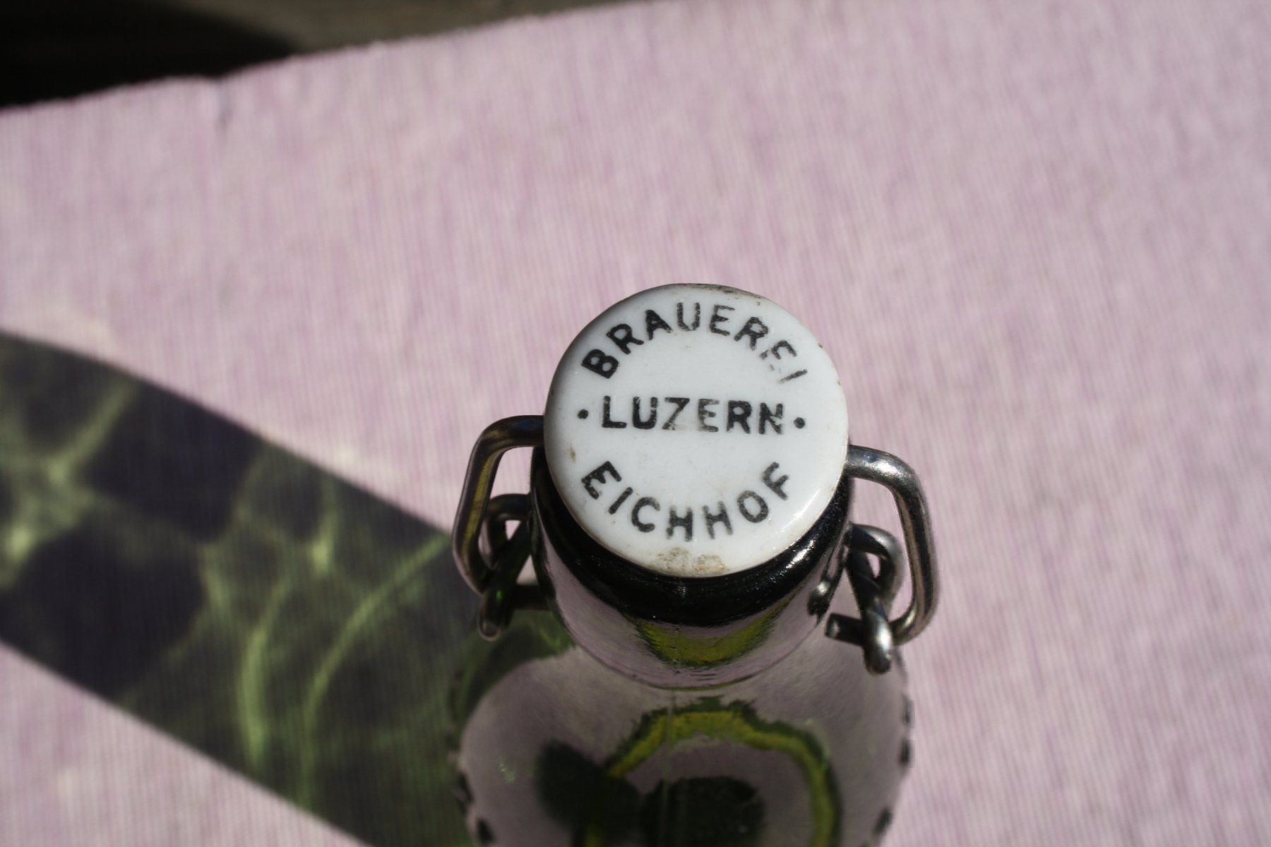 Eichhof Bicchieri, Caraffe & Bottiglie: VINTAGE FLASCHE BIER EICHHOF LUZERN – Usato da Wauwil venduto da Pneuedy 5