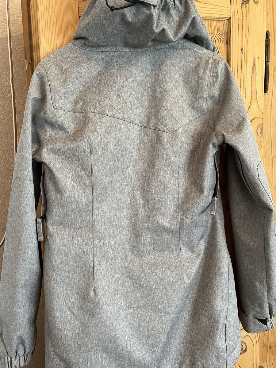 Mäntel: Volcom Winterjacke S – Gebraucht aus Plaffeien von CN83 5