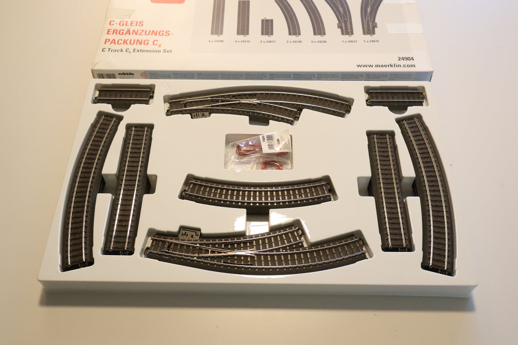 Märklin Modellini di ferrovie: Märklin Digital Weichen + C-Gleis Set 24904 - NP: 200.- – Usato da Winterthur venduto da Monstera 2