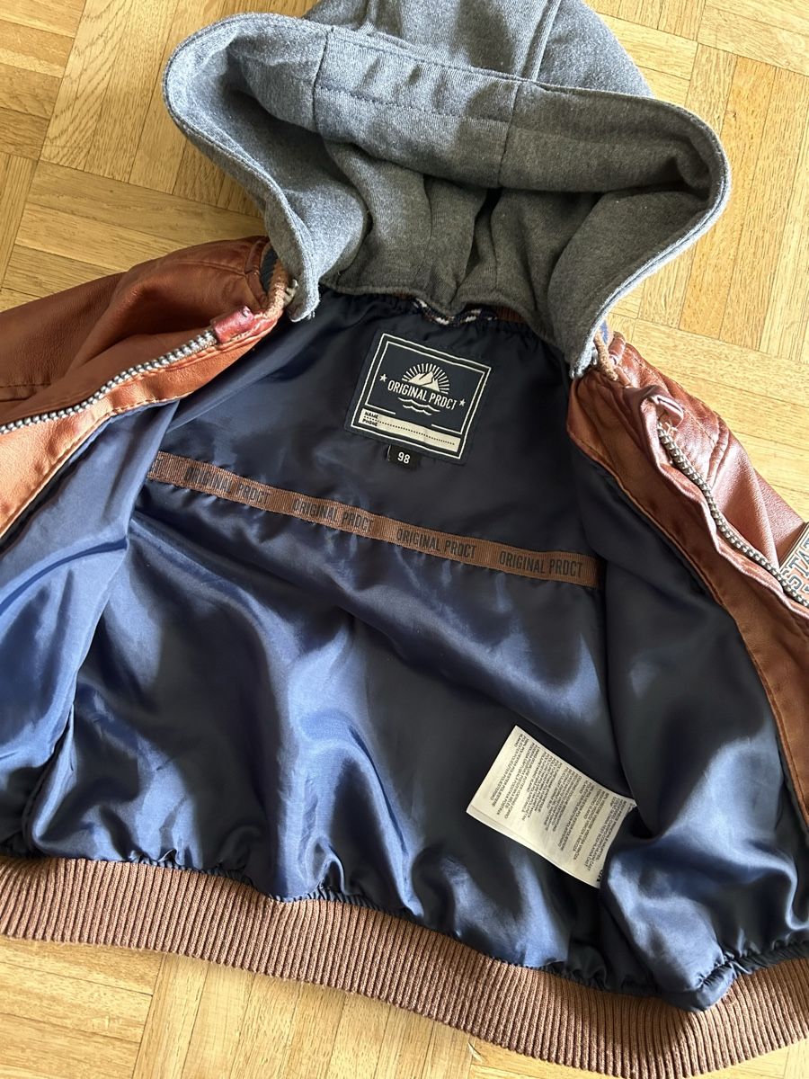 C&A Jacken & Mäntel: Blouson simili cuir mi-saison neuf / taille 98 – Gebraucht aus Meyrin von Bronx86 2