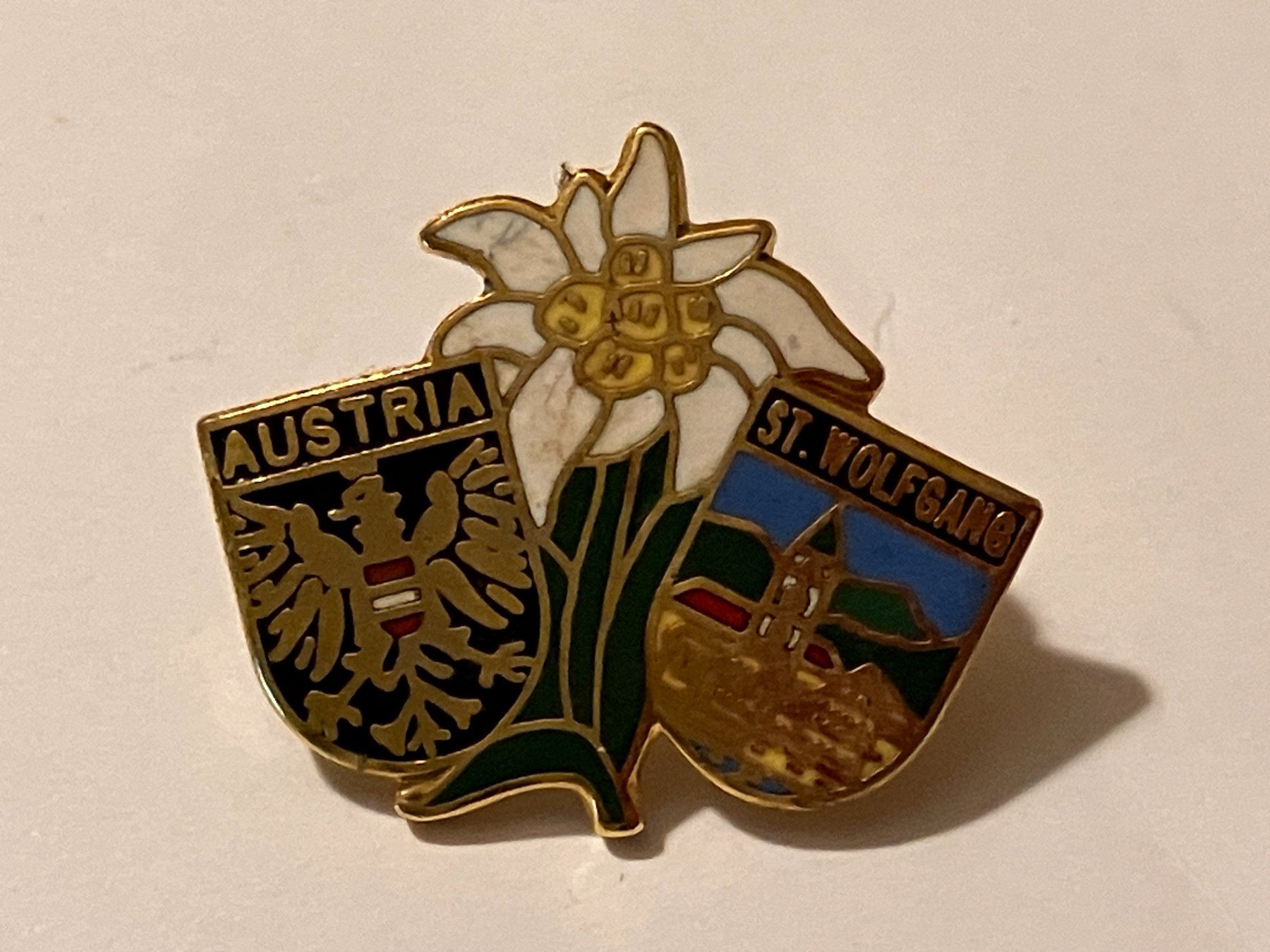 Placchette & Badge: 1 Pin St. Wolfgang Austria – Usato da Basel venduto da djwwpp