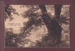Château de CHILLON entre les arbres