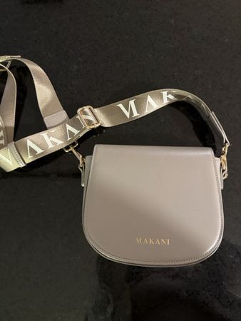 Umhängetasche Makani beige aus veganem Leder
