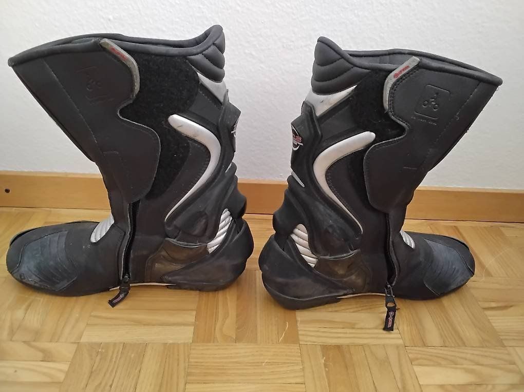 Scarpe da uomo: Oxtar Motorrad Lederstiefel, 43 – Usato da Ebmatingen venduto da Vistar 1