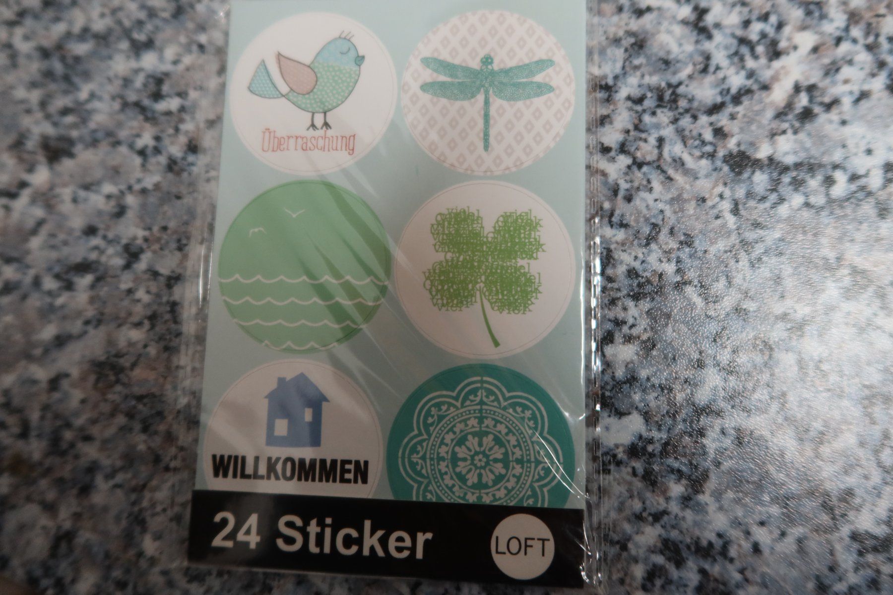 Sticker: Sticker – Nuovo e nell'imballaggio originale da Täuffelen venduto da Cindybussy