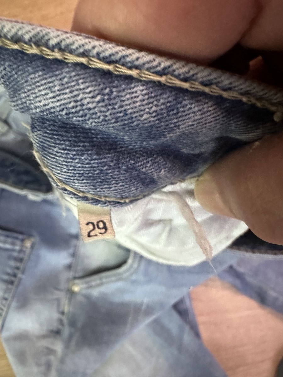 Guess Jeans: Guess Nr.29 – Usato da Mels venduto da ricoshop 4