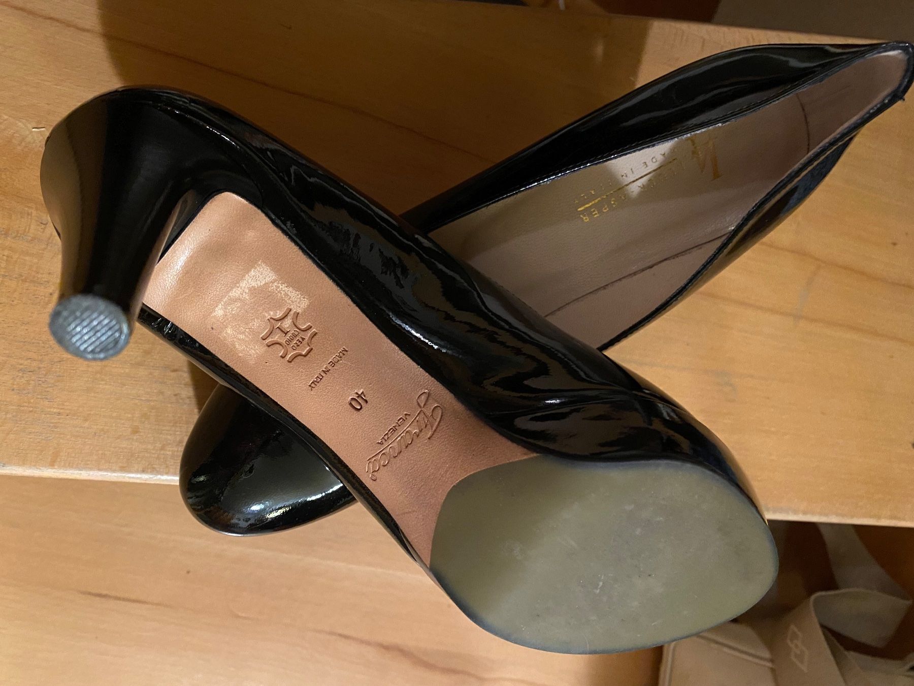 Scarpe da donna: Lackleder Damenschuh Grösse 40 – Usato da Russikon venduto da Honolulu-2019 4