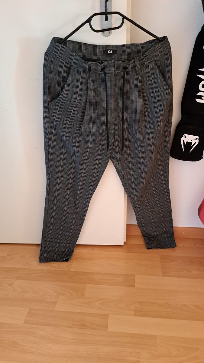C&A Pantaloni: Elegante Hose Grösse 36 – Usato da Gretzenbach venduto da jan187
