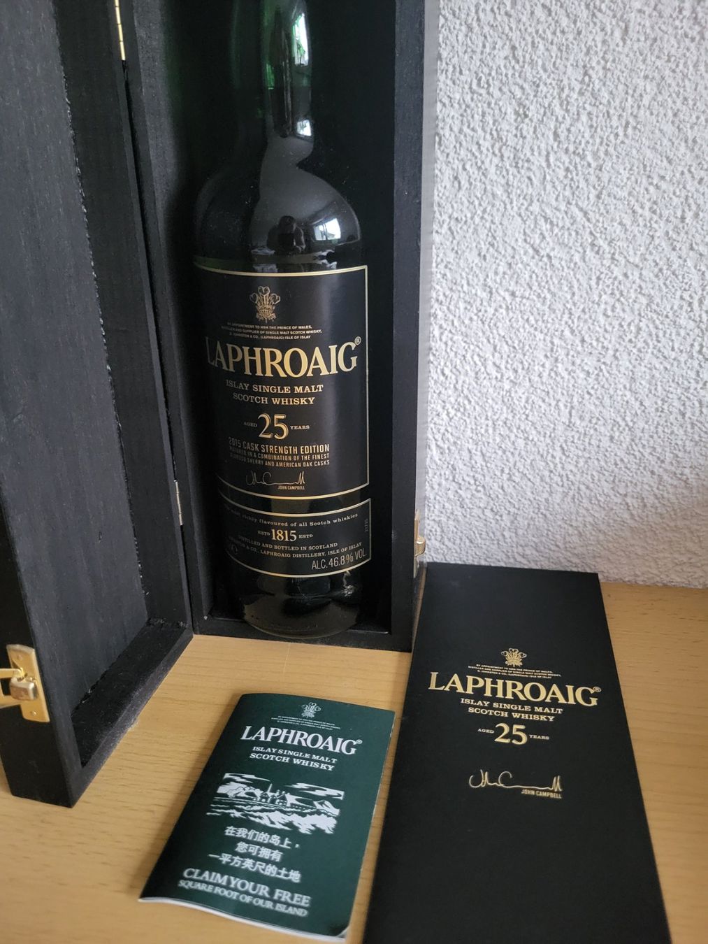 Laphroaig Bevande alcoliche: Laphroaig 25 (2015 Release) – Nuovo e nell'imballaggio originale da Morlon venduto da yan_y92p 4