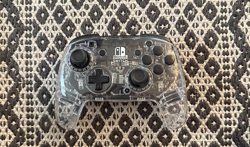 Konsolen: Switch Mit oder ohne Zubehörteile  – Gebraucht aus Lyss von lir_yv29 2