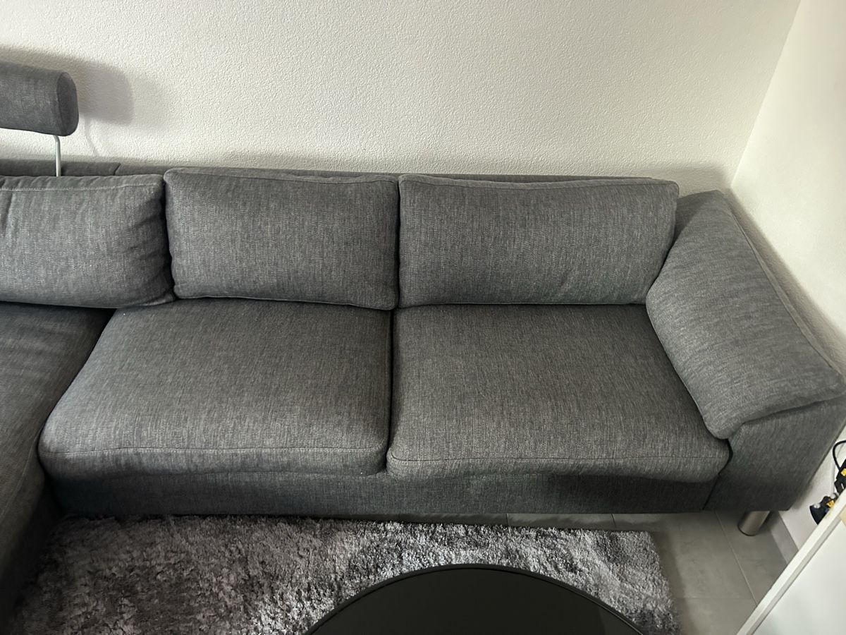 Divani: Ecksofa grau Stoff guter Zustand – Usato da Grüt (Gossau ZH) venduto da PhiSchu06 2