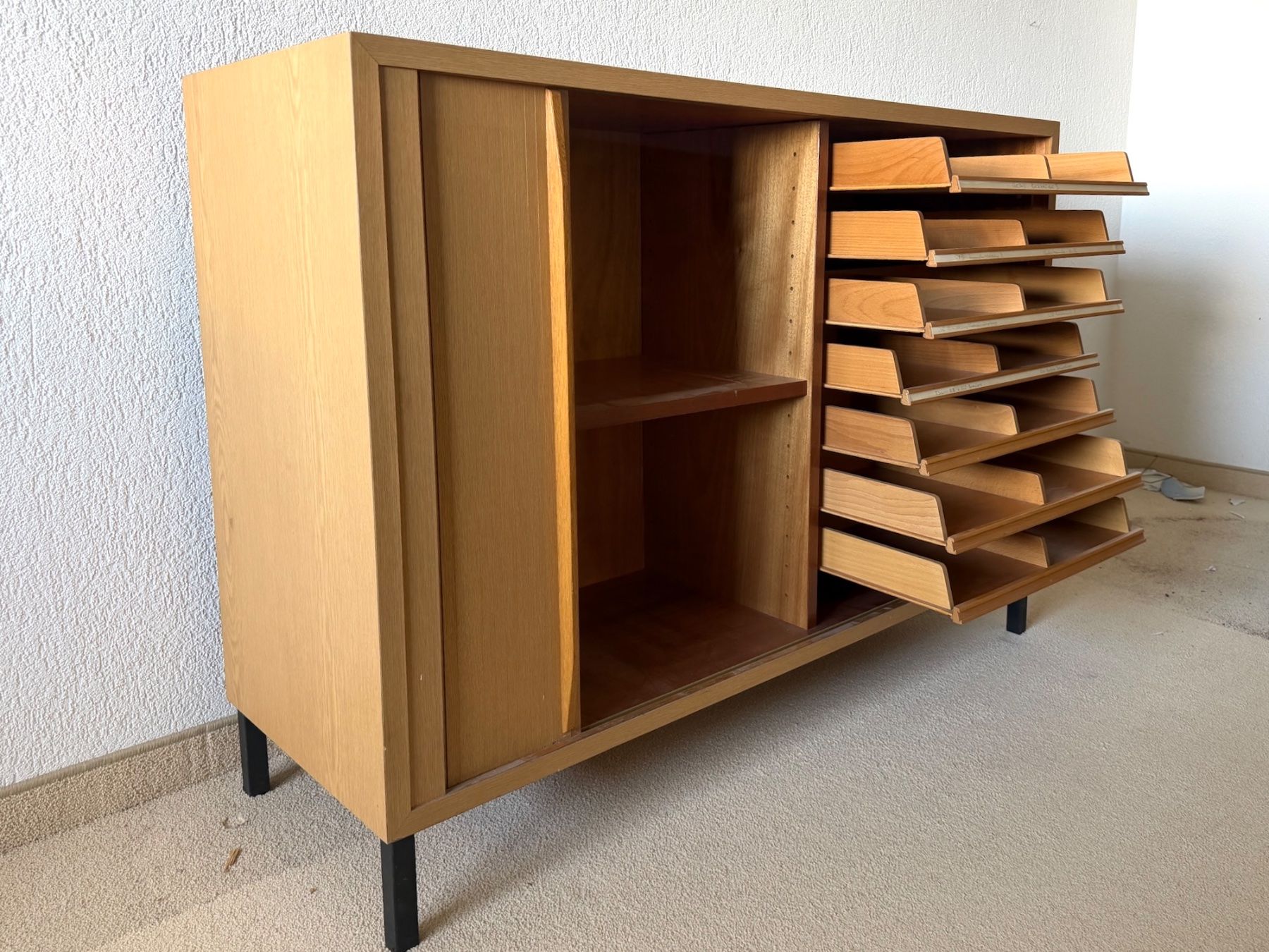 Schränke: |•|  Lateral-Schrank mit 7 Schubladen – Gebraucht aus Schlieren von Freundlich02 8