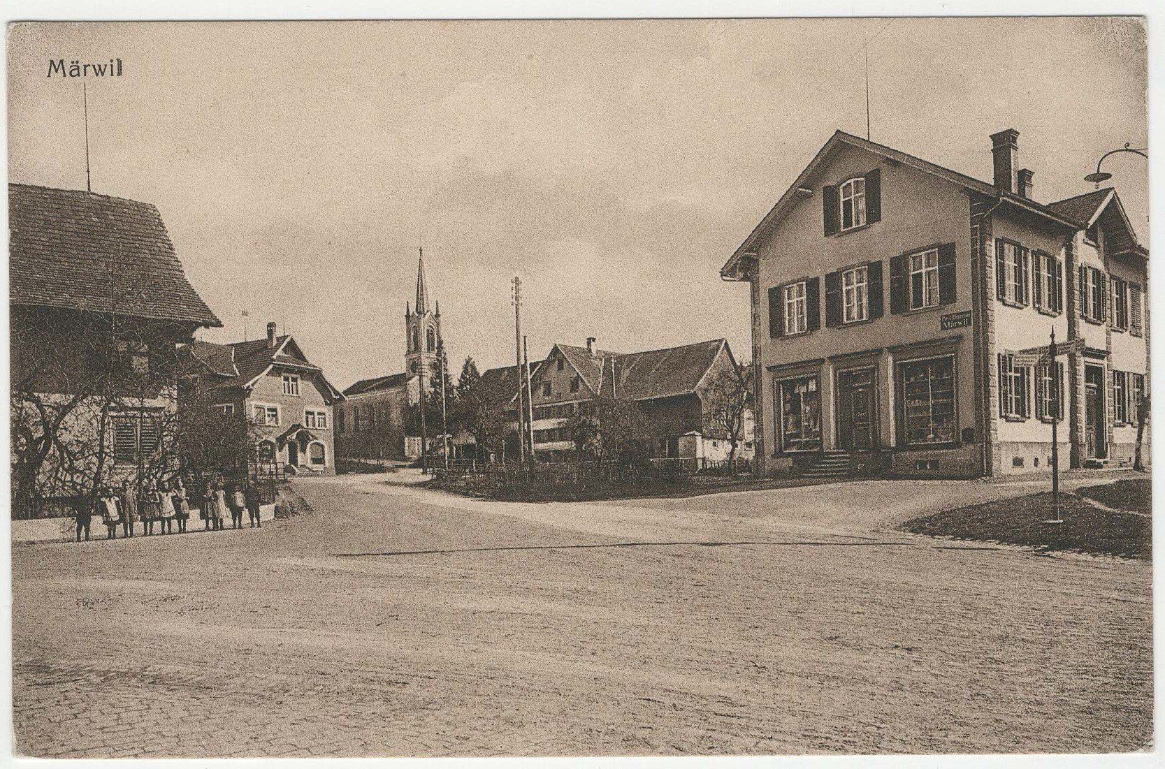 Cartoline postali: Märwil Dorfplatz, Postbüro – Usato da Winterthur venduto da Wintiwest